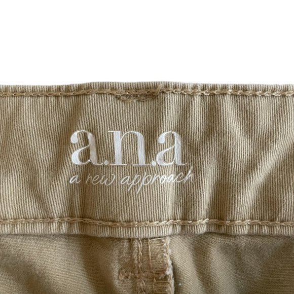 a.n.a. Women's Plus-Size 26 KHAKI 4.5" Mid Rise Flat-front Chino Short - Picture 11 of 13